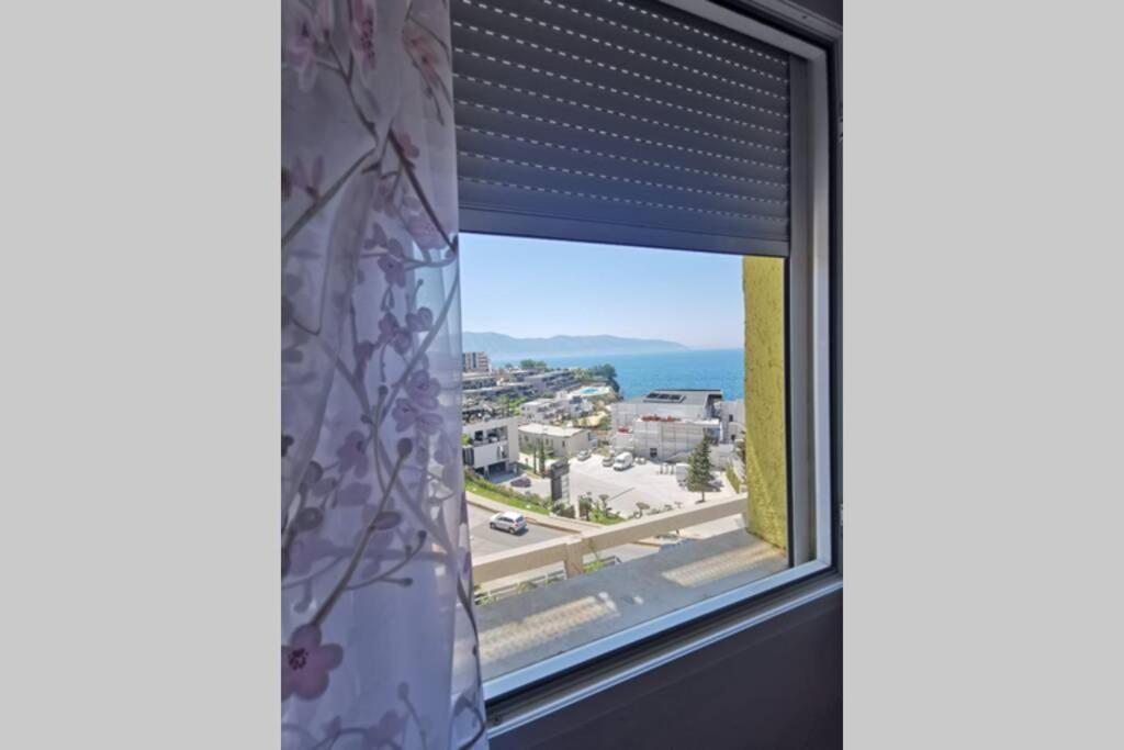 Spectacular Seaview Apartment Vlore Ngoại thất bức ảnh