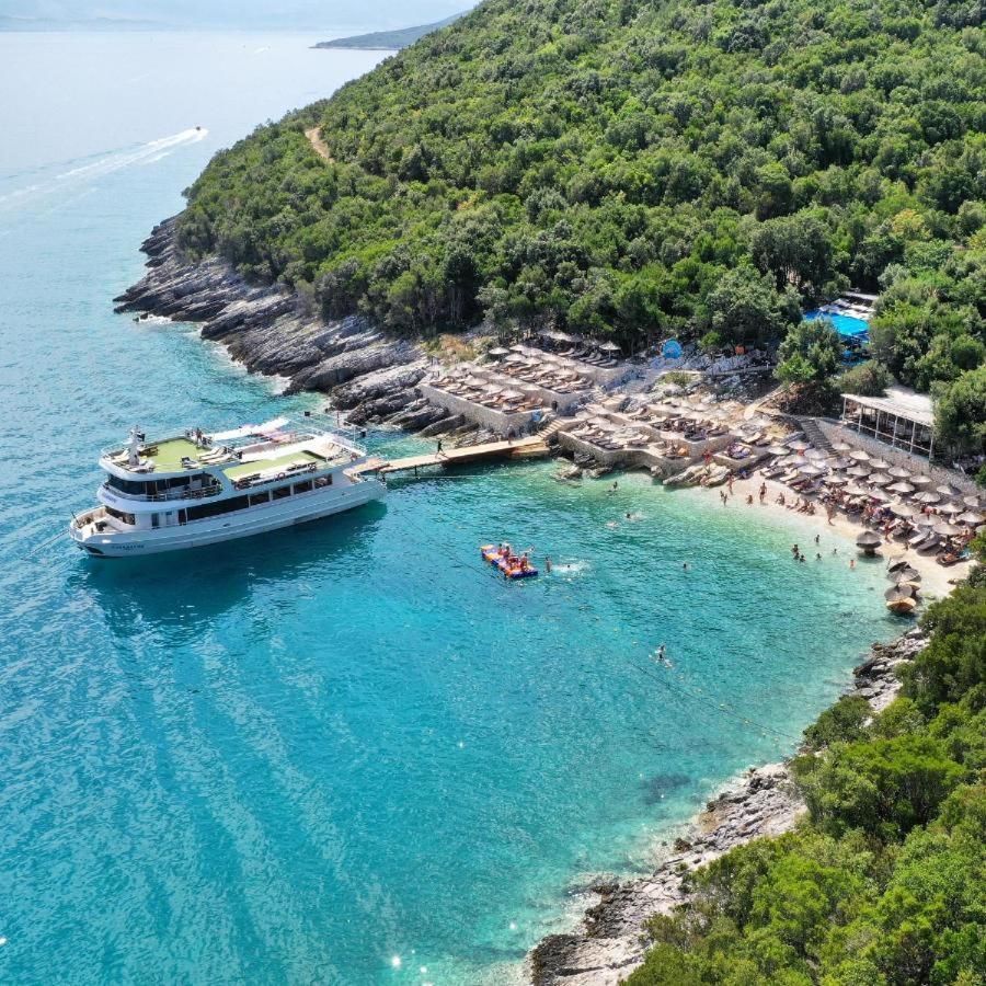 Spectacular Seaview Apartment Vlore Ngoại thất bức ảnh